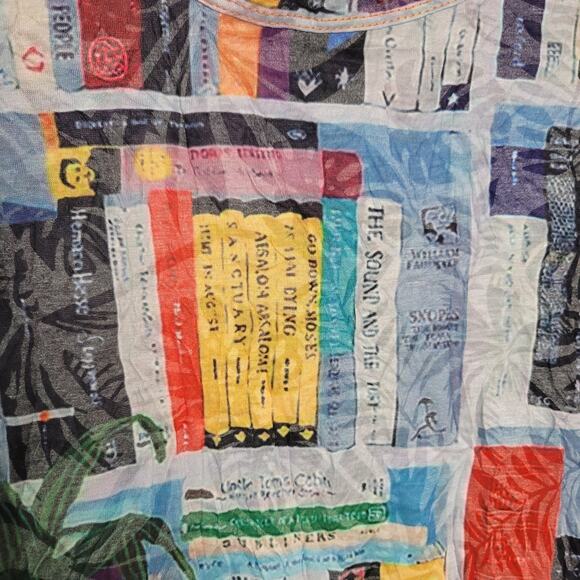 Shana Apparel Shirt Womens Large Multicolor Bookshelf Cat Graphic Crinkle Tunic - Picture 3 of 15